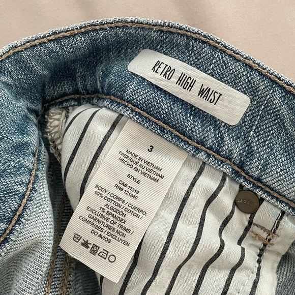 Garage high waisted jean shorts - Picture 3 of 4